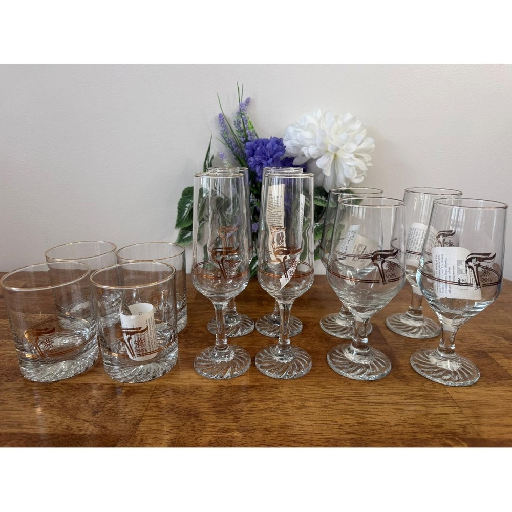 Vintage‎ Calgary 1988 Winter Olympics Games Gold Trim Barware Set – 12 Pieces